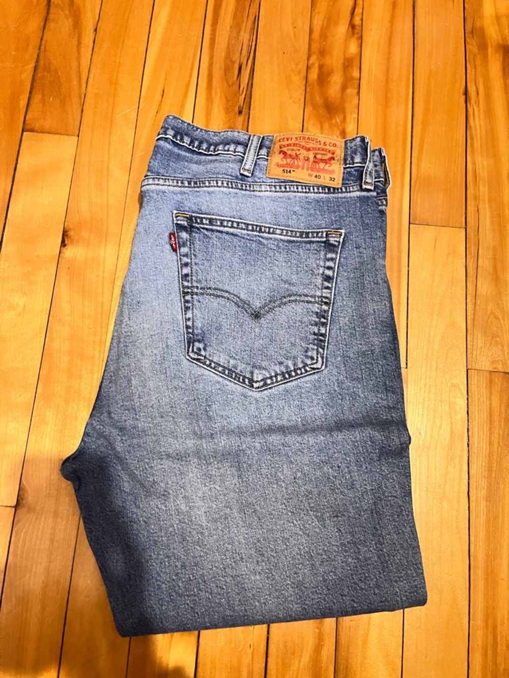Levi's Men's Light Blue Relaxed Fit Jeans
